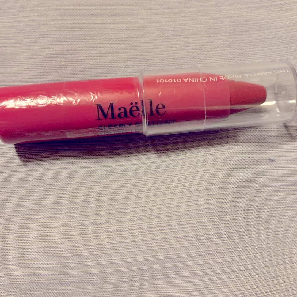 Lip crayon